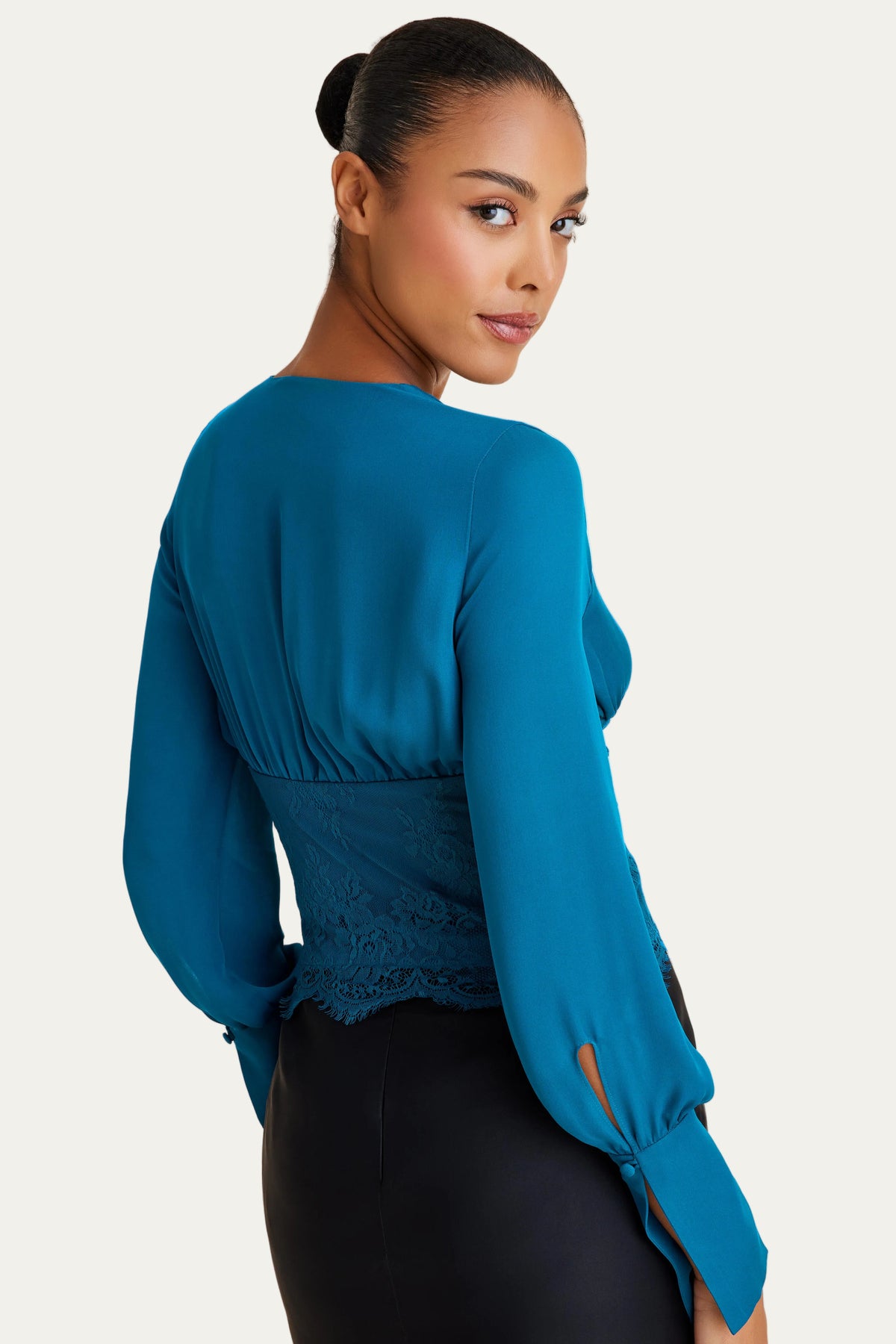 ANGELA TOP
