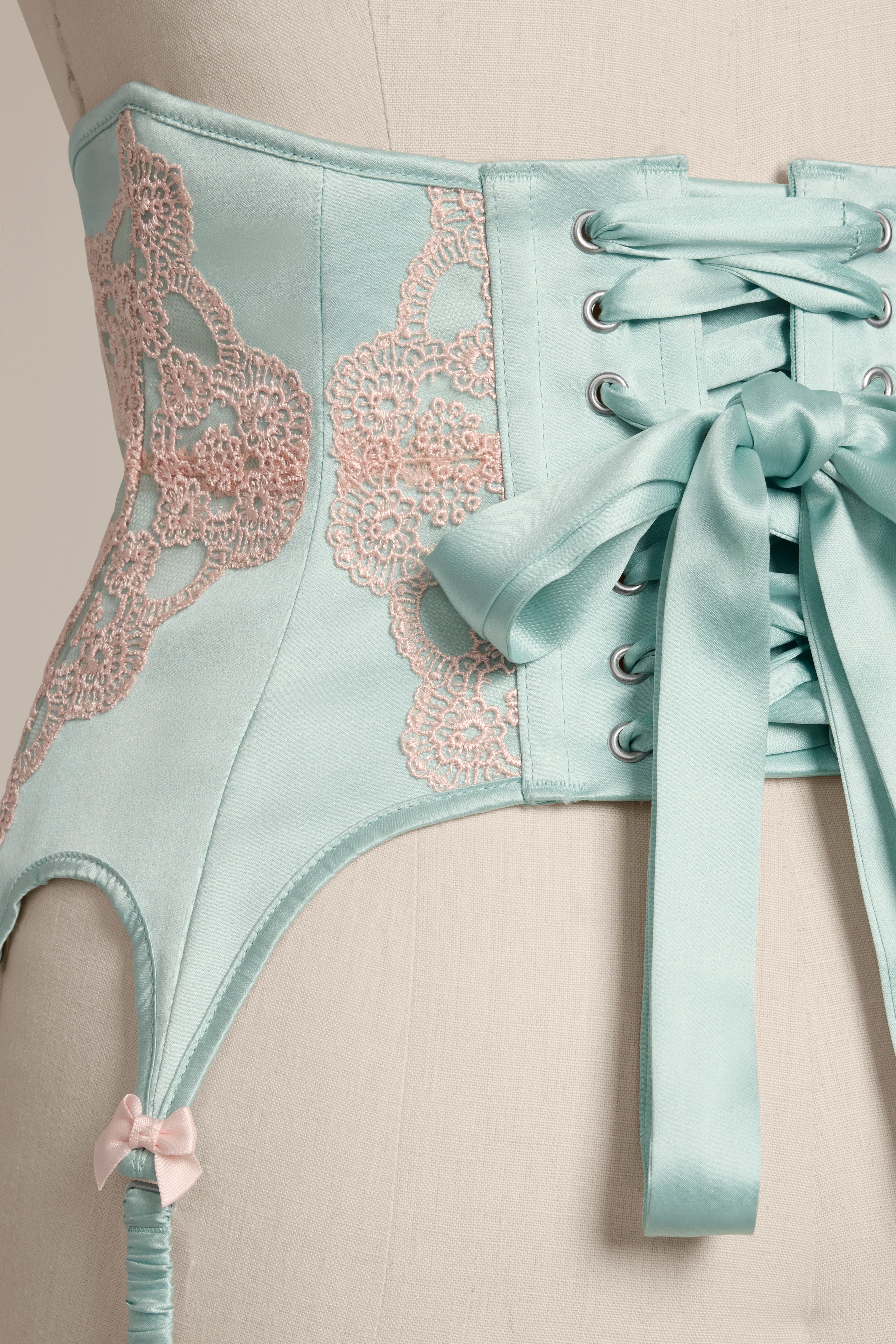 MISSES MACARON WASPIE