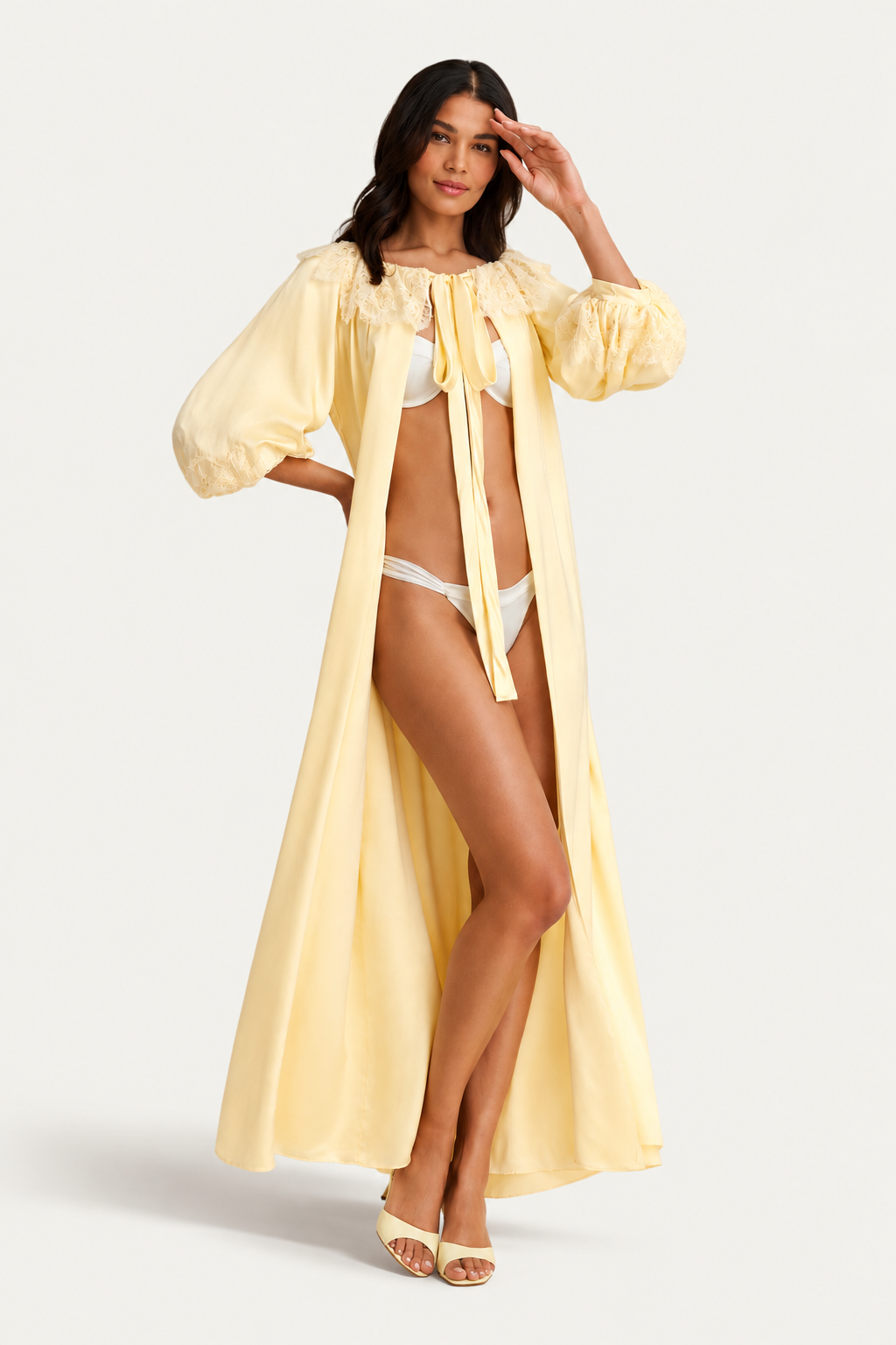 MARGOT ROBE