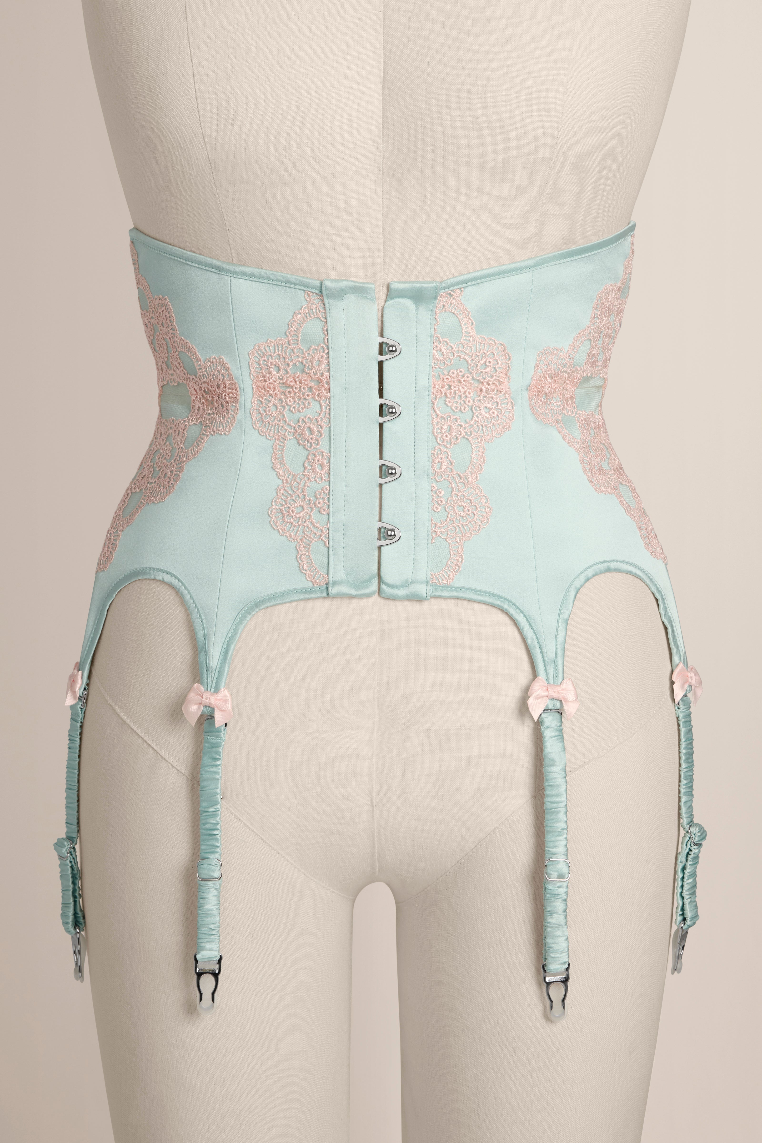 MISSES MACARON WASPIE